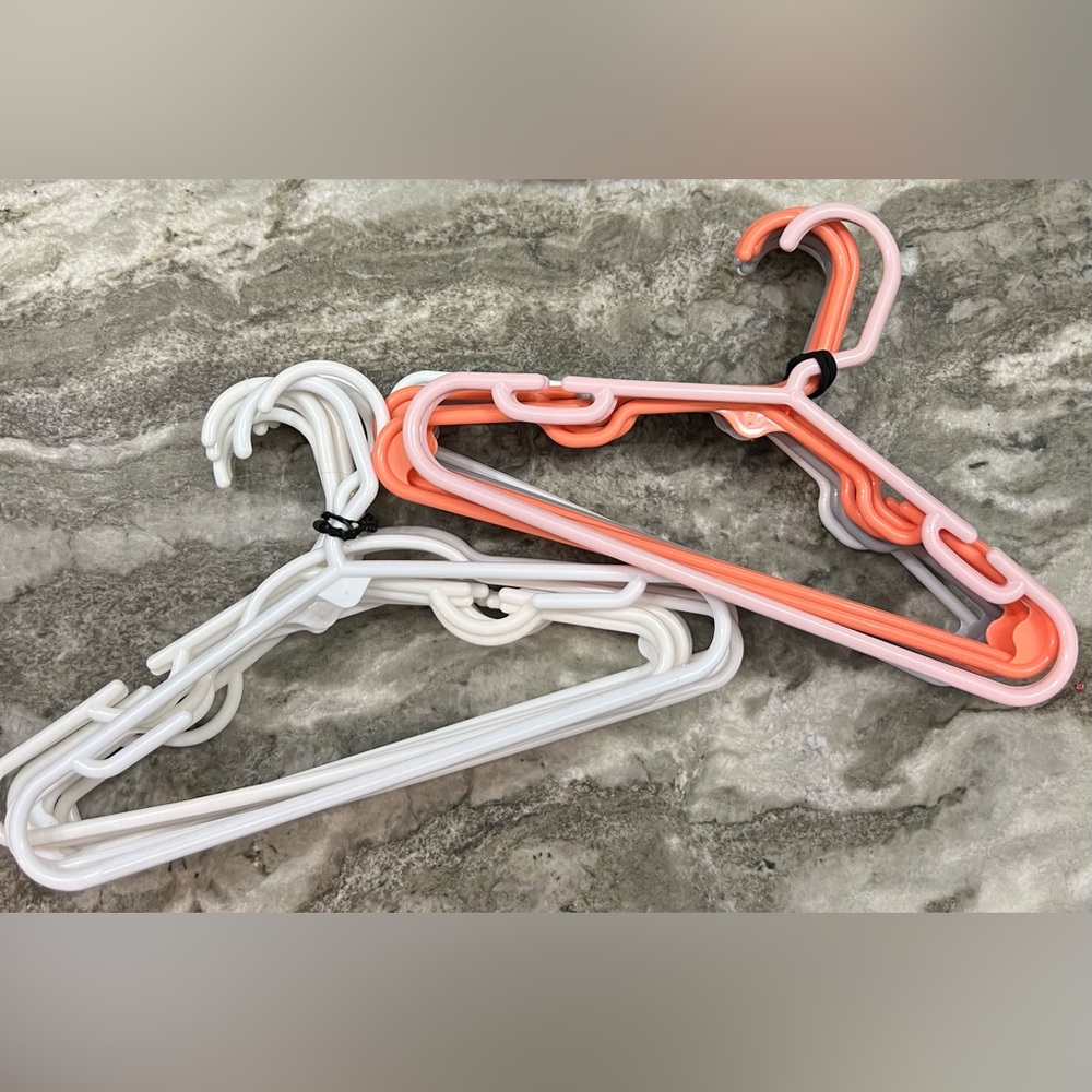Kids Clothing Hangers - 20